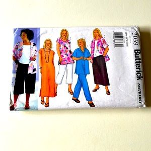 Butterick Women’s Petite Shirt, Top, Tunic, Dress, Skirt & Pants Sewing Pattern